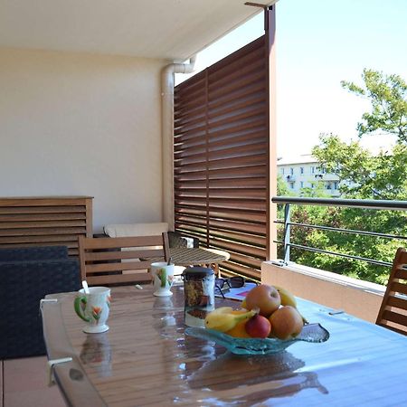 Spacieux 3 Pieces Avec Terrasse, Piscine Et Garage, A 2 Pas De La Plage - Saint Raphael - Fr-1-226A-274 Eksteriør bilde